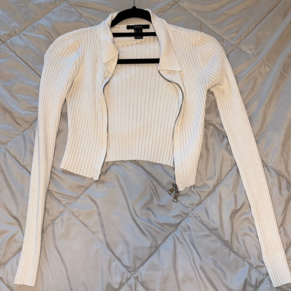 White sweater zip up